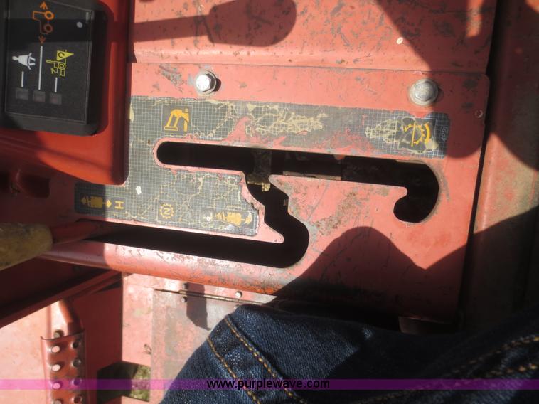 image for item F8310 1996 Ditch Witch 7610 trencher