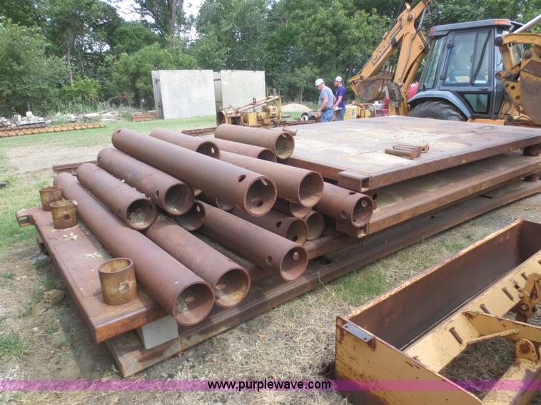 image for item F8315 (2) steel trench boxes