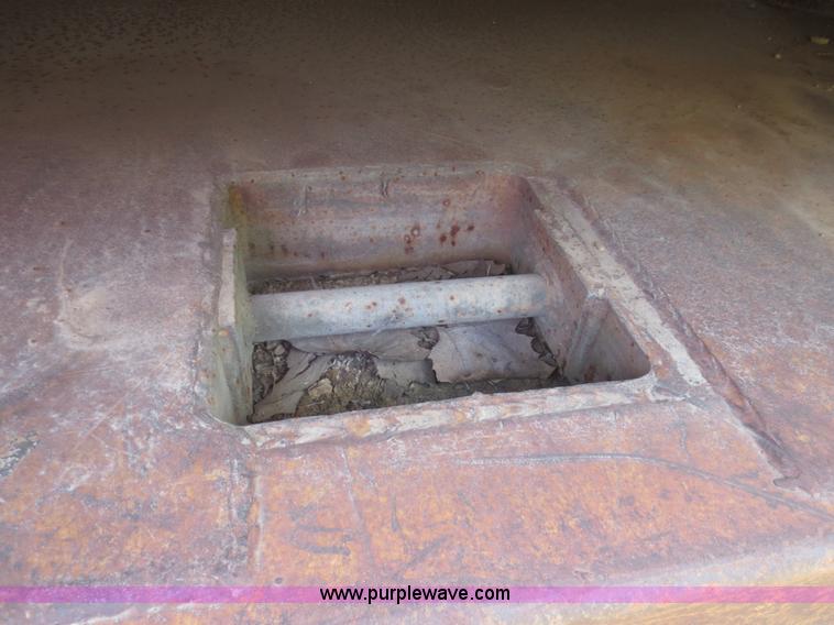 image for item F8315 (2) steel trench boxes