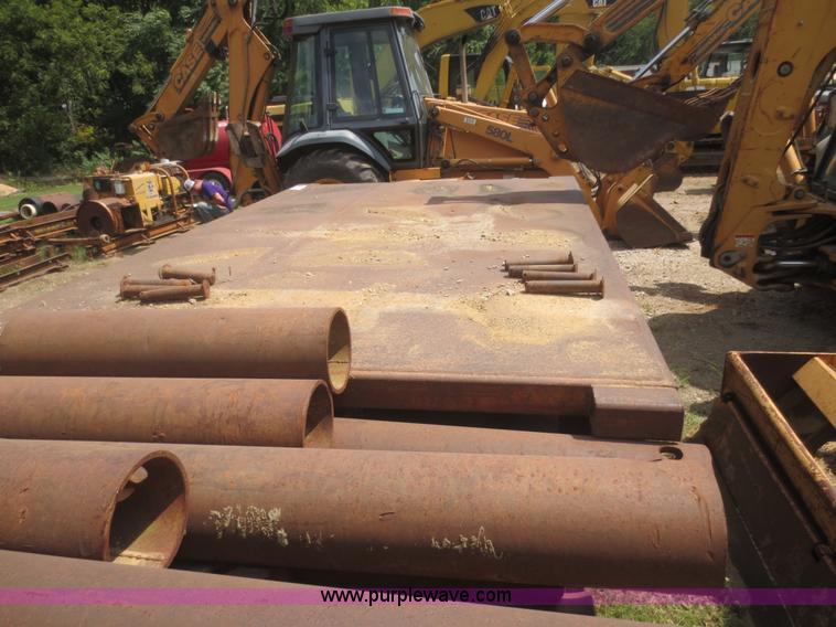 image for item F8315 (2) steel trench boxes