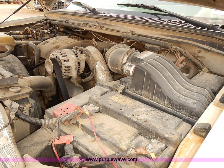 image for item I2239 2000 Ford F350 Super Duty XL flatbed truck