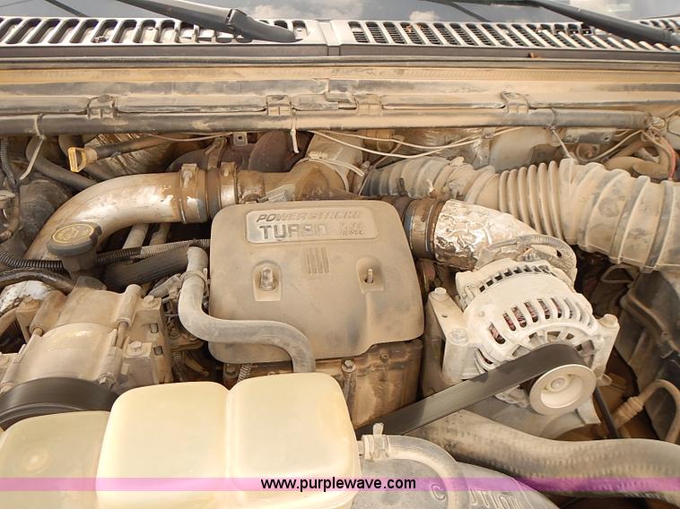 image for item I2239 2000 Ford F350 Super Duty XL flatbed truck