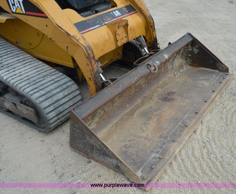 image for item I2240 2003 Caterpillar 287 tracked skid steer
