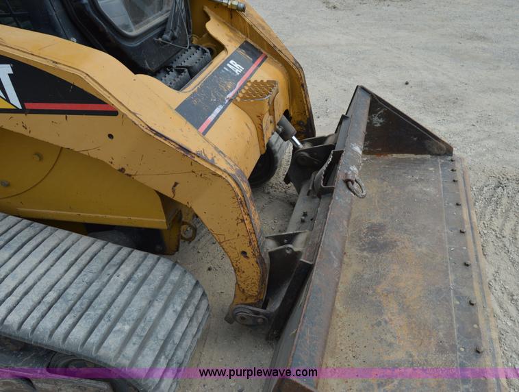 image for item I2240 2003 Caterpillar 287 tracked skid steer