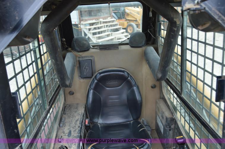 image for item I2240 2003 Caterpillar 287 tracked skid steer