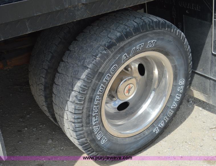 image for item I2241 2008 Ford F350 Super Duty XL service truck