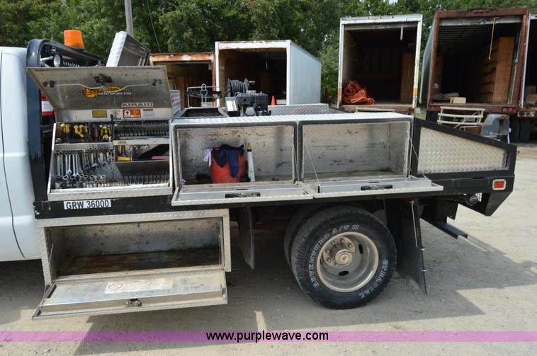 image for item I2241 2008 Ford F350 Super Duty XL service truck