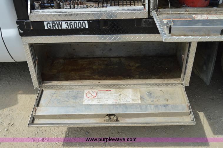 image for item I2241 2008 Ford F350 Super Duty XL service truck