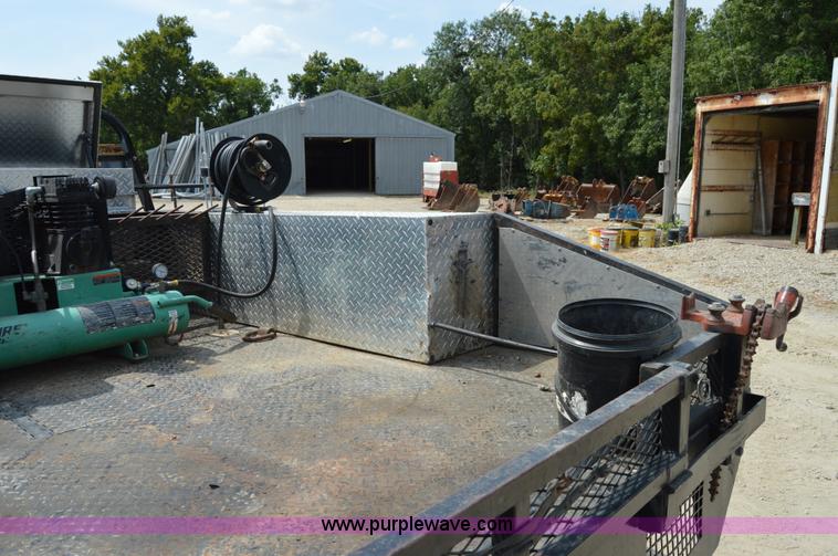 image for item I2241 2008 Ford F350 Super Duty XL service truck