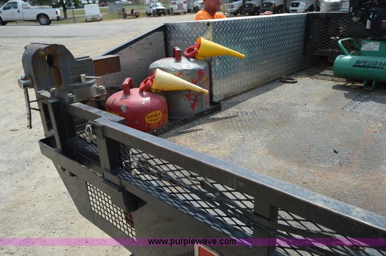 image for item I2241 2008 Ford F350 Super Duty XL service truck