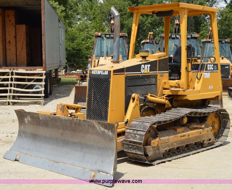 image for item I2243 1998 Caterpillar D3C XL Series III dozer