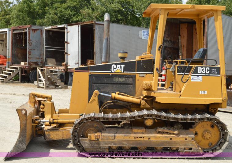 image for item I2243 1998 Caterpillar D3C XL Series III dozer