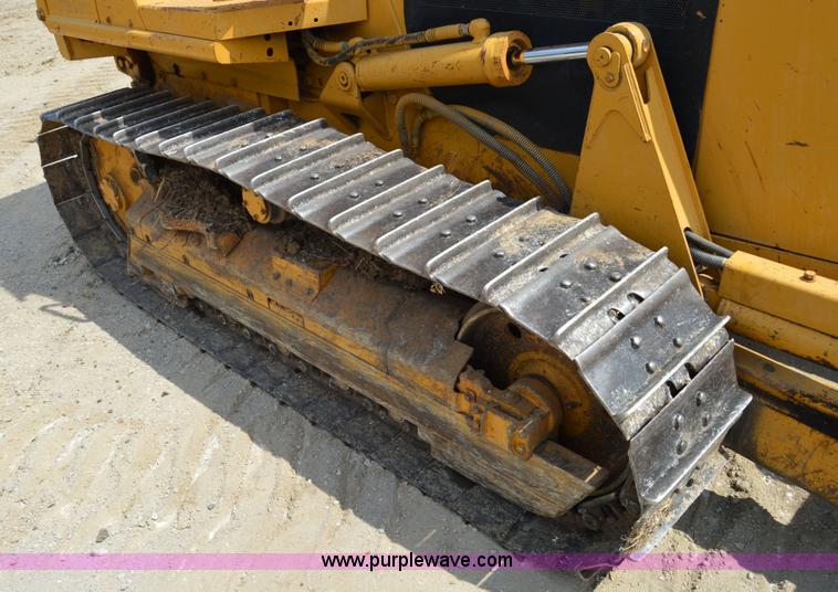 image for item I2243 1998 Caterpillar D3C XL Series III dozer