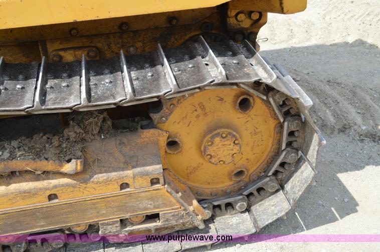 image for item I2243 1998 Caterpillar D3C XL Series III dozer