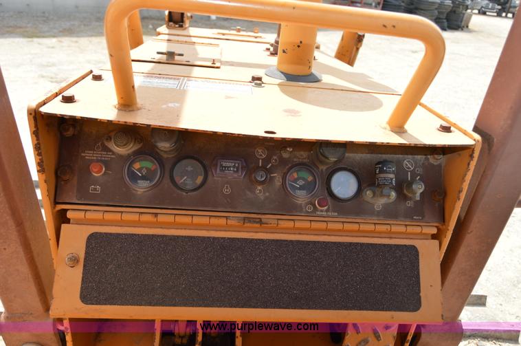 image for item I2244 1994 Case 550E Long track dozer