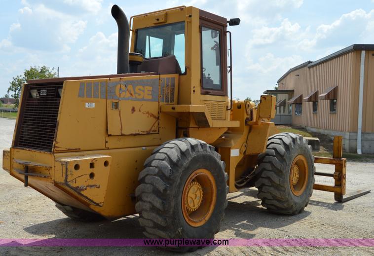 image for item I2245 Case 621ZF wheel loader