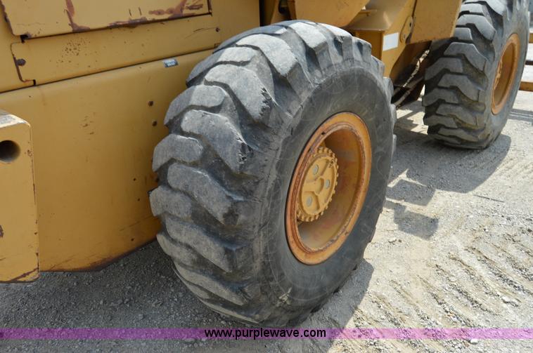 image for item I2245 Case 621ZF wheel loader