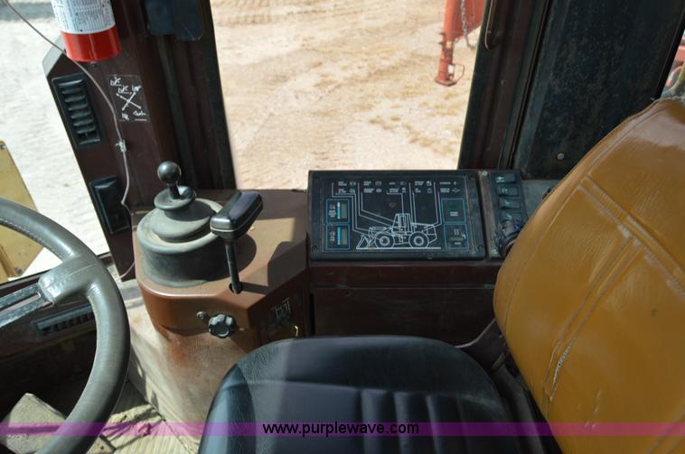 image for item I2245 Case 621ZF wheel loader