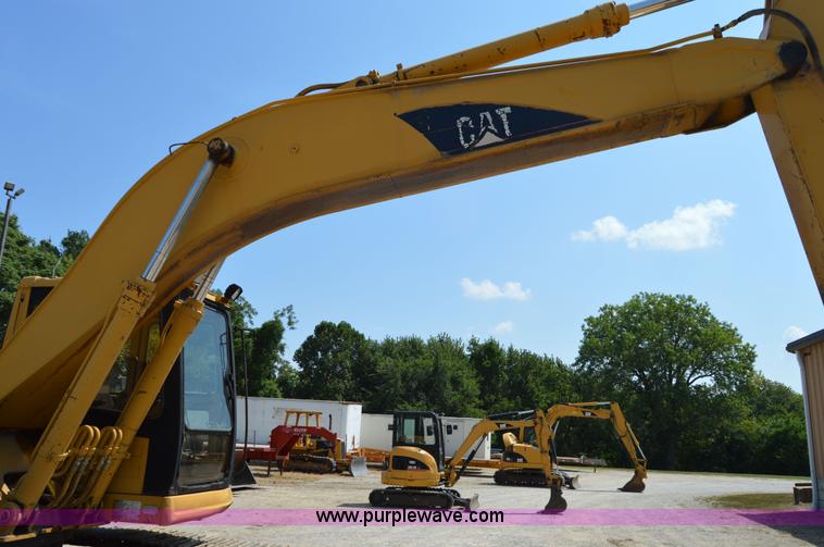image for item I2246 1994 Caterpillar 320L excavator