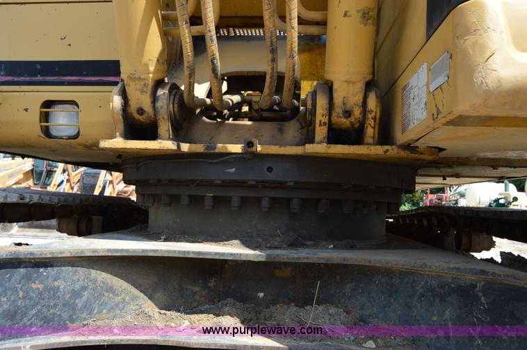 image for item I2246 1994 Caterpillar 320L excavator