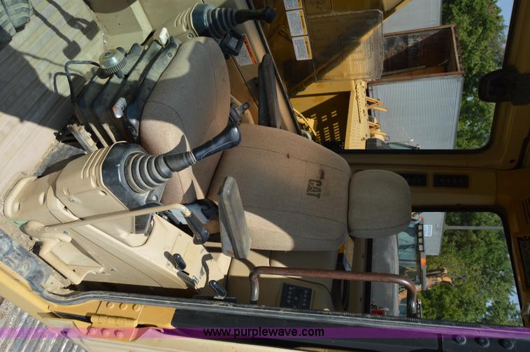image for item I2246 1994 Caterpillar 320L excavator