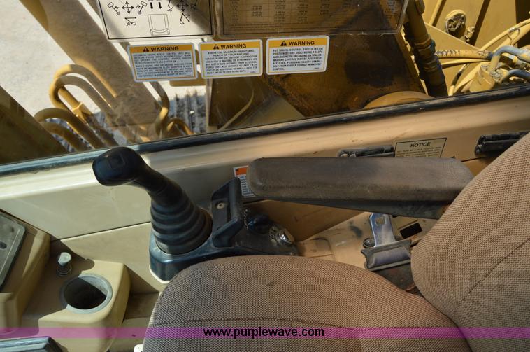 image for item I2246 1994 Caterpillar 320L excavator