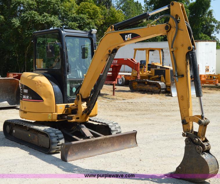 image for item I2247 2006 Caterpillar 303.5C CR mini excavator