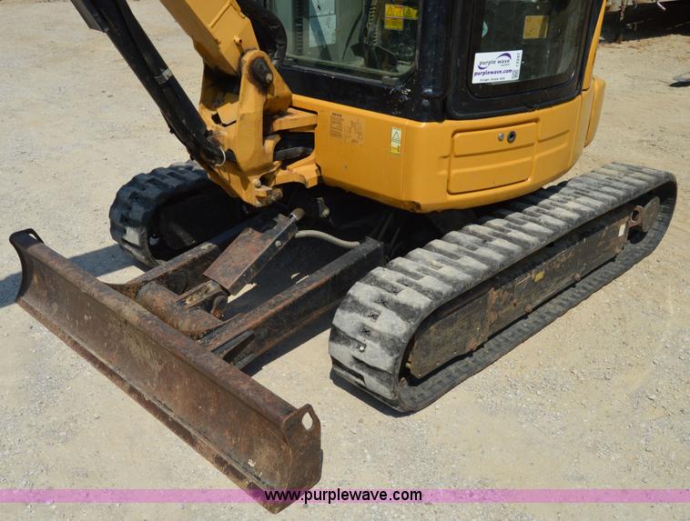 image for item I2247 2006 Caterpillar 303.5C CR mini excavator