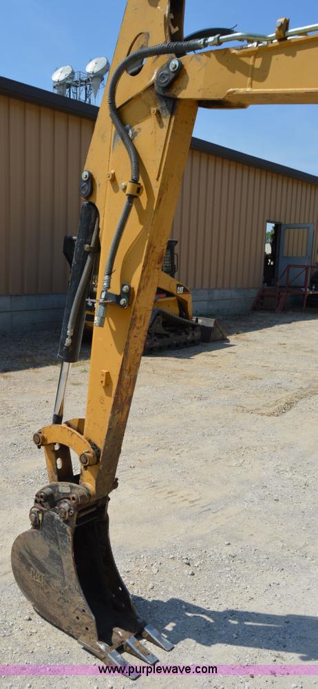 image for item I2247 2006 Caterpillar 303.5C CR mini excavator
