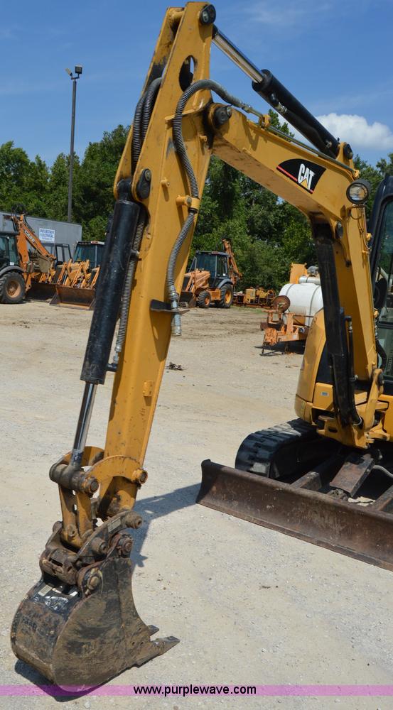 image for item I2247 2006 Caterpillar 303.5C CR mini excavator