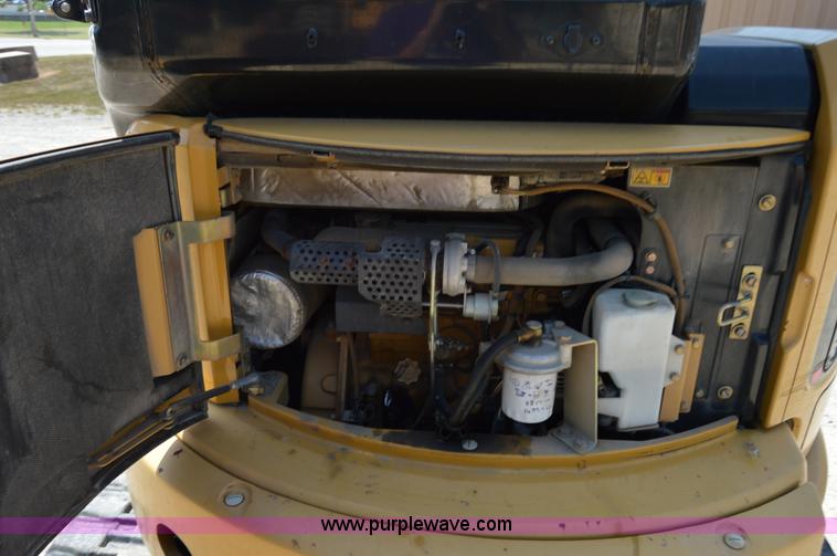 image for item I2247 2006 Caterpillar 303.5C CR mini excavator