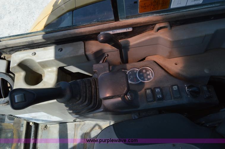 image for item I2247 2006 Caterpillar 303.5C CR mini excavator