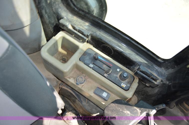 image for item I2247 2006 Caterpillar 303.5C CR mini excavator