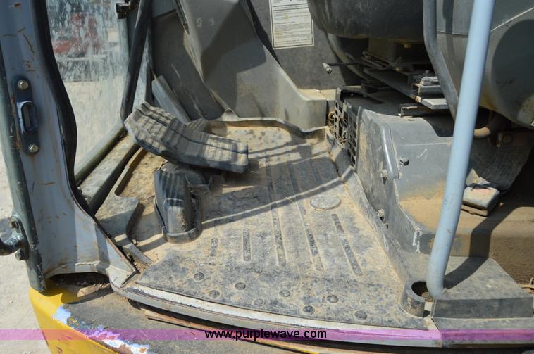 image for item I2249 2000 Komatsu PC138US-2 excavator