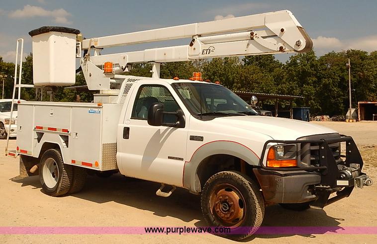 1999 Ford F550 Super Duty XL bucket truck in Parsons, KS | Item I5477