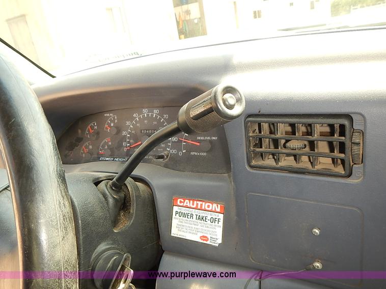 image for item I5477 1999 Ford F550 Super Duty XL bucket truck