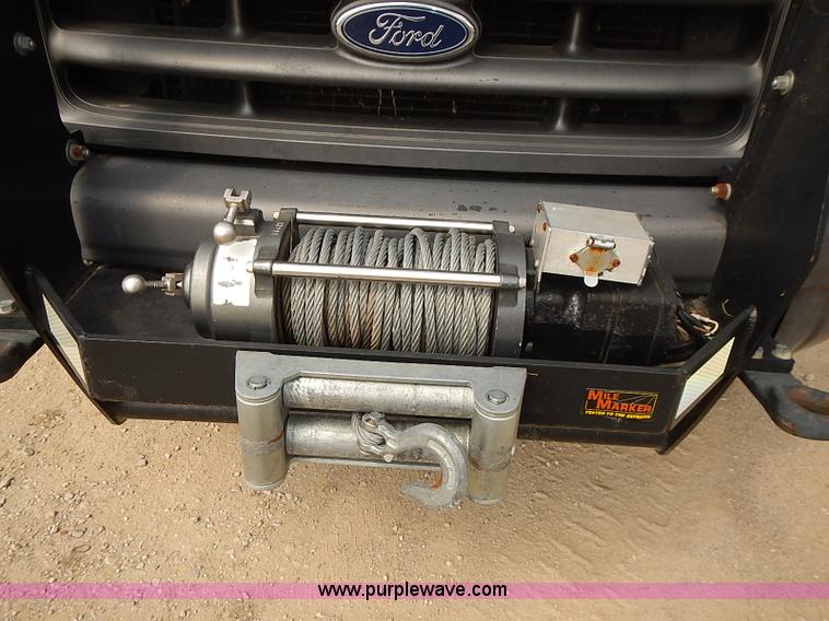 image for item I5477 1999 Ford F550 Super Duty XL bucket truck