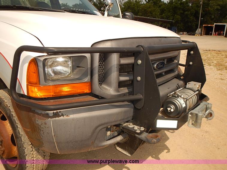 image for item I5477 1999 Ford F550 Super Duty XL bucket truck