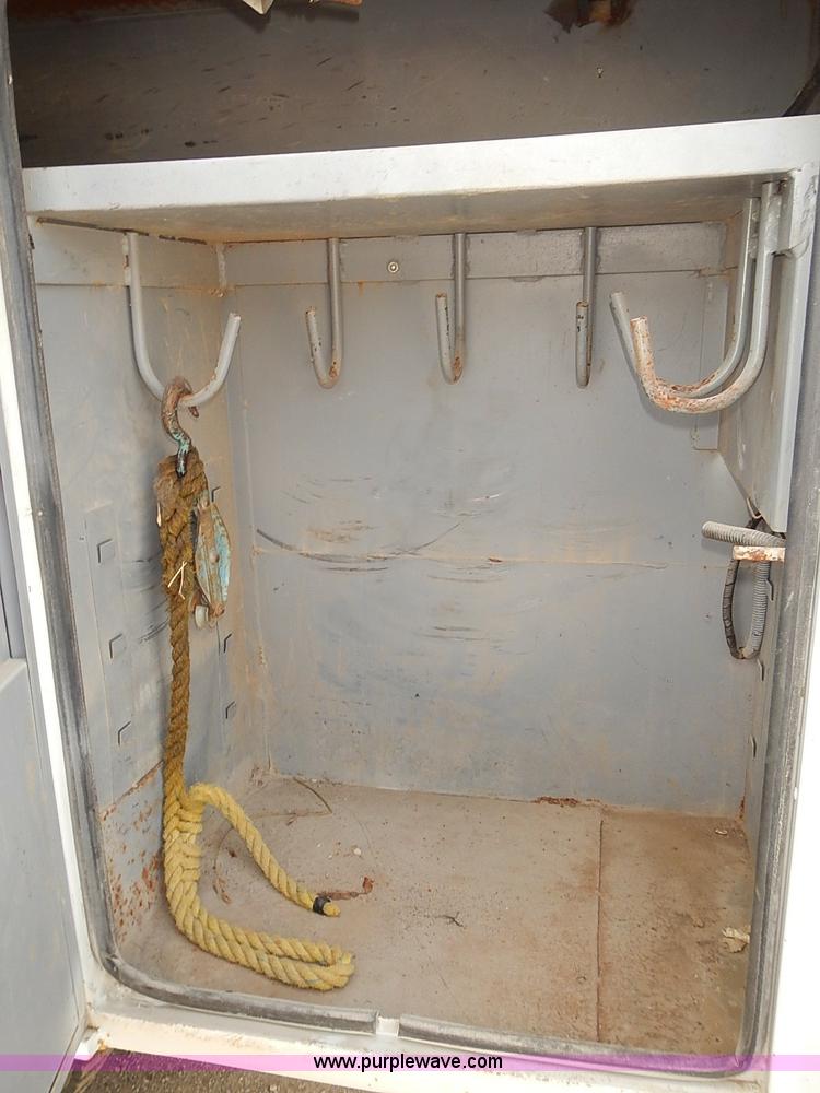 image for item I5477 1999 Ford F550 Super Duty XL bucket truck