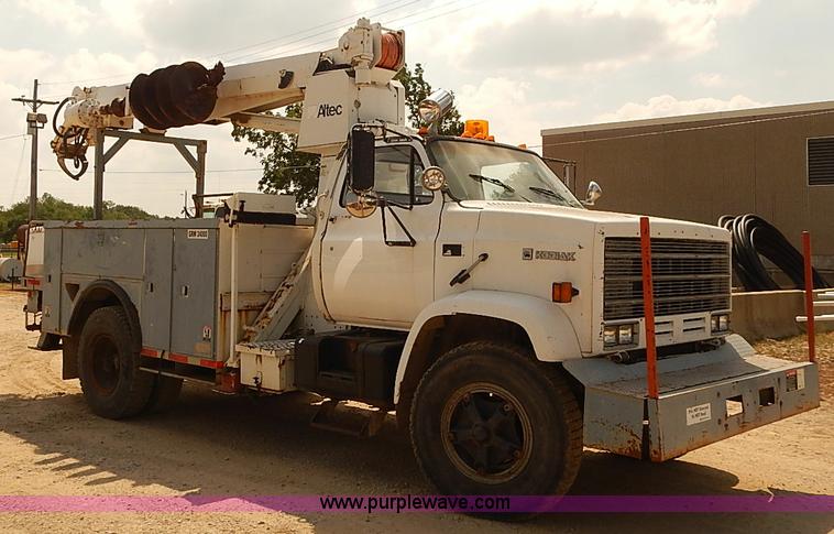 image for item I5478 1986 Chevrolet Kodiak 70 derrick digger truck