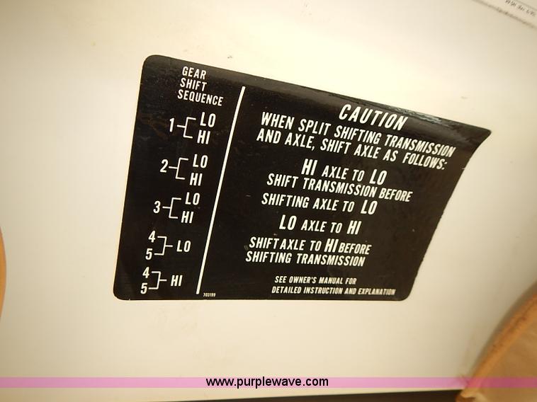 image for item I5478 1986 Chevrolet Kodiak 70 derrick digger truck