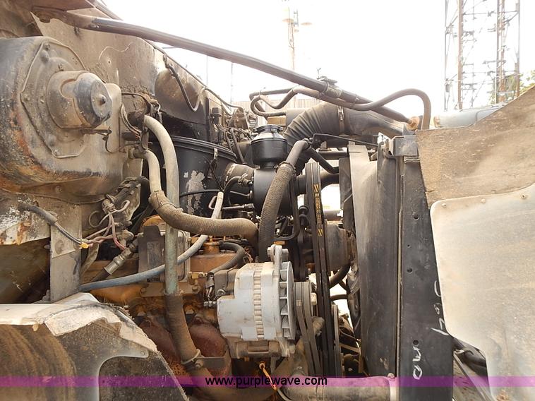 image for item I5478 1986 Chevrolet Kodiak 70 derrick digger truck