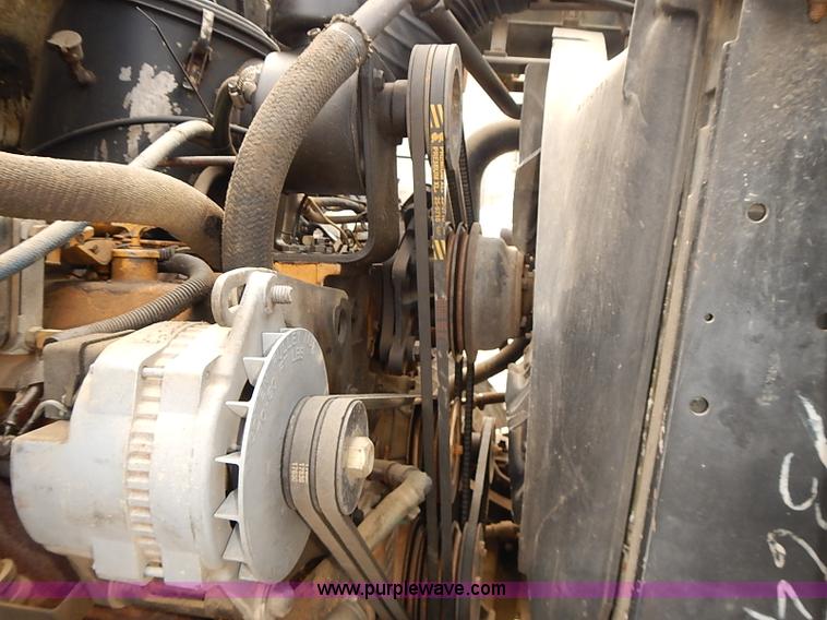 image for item I5478 1986 Chevrolet Kodiak 70 derrick digger truck