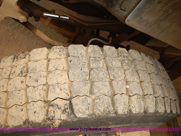 image for item I5478 1986 Chevrolet Kodiak 70 derrick digger truck