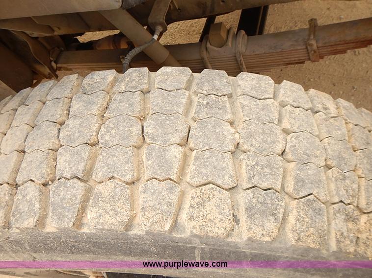 image for item I5478 1986 Chevrolet Kodiak 70 derrick digger truck