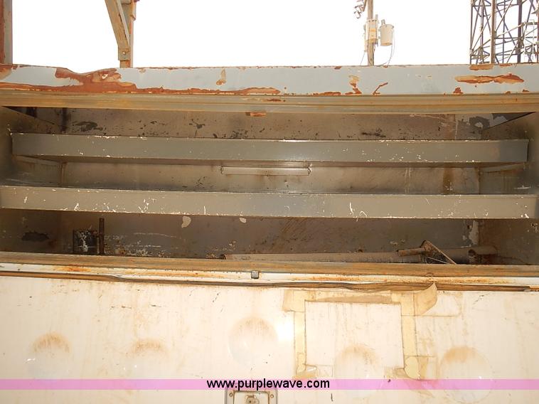 image for item I5478 1986 Chevrolet Kodiak 70 derrick digger truck