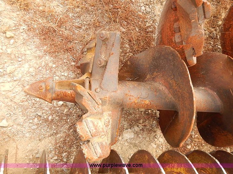 image for item I5478 1986 Chevrolet Kodiak 70 derrick digger truck