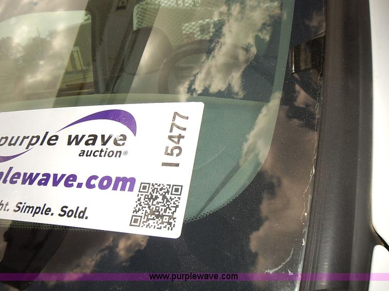 image for item I5478 1986 Chevrolet Kodiak 70 derrick digger truck