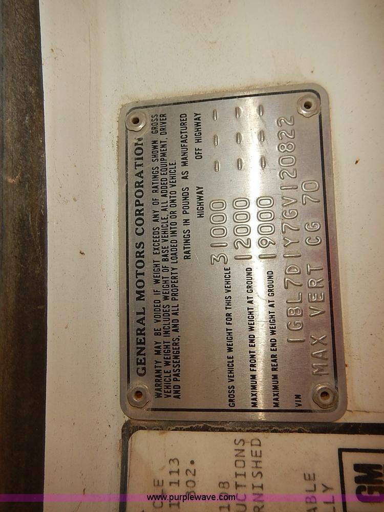 image for item I5478 1986 Chevrolet Kodiak 70 derrick digger truck