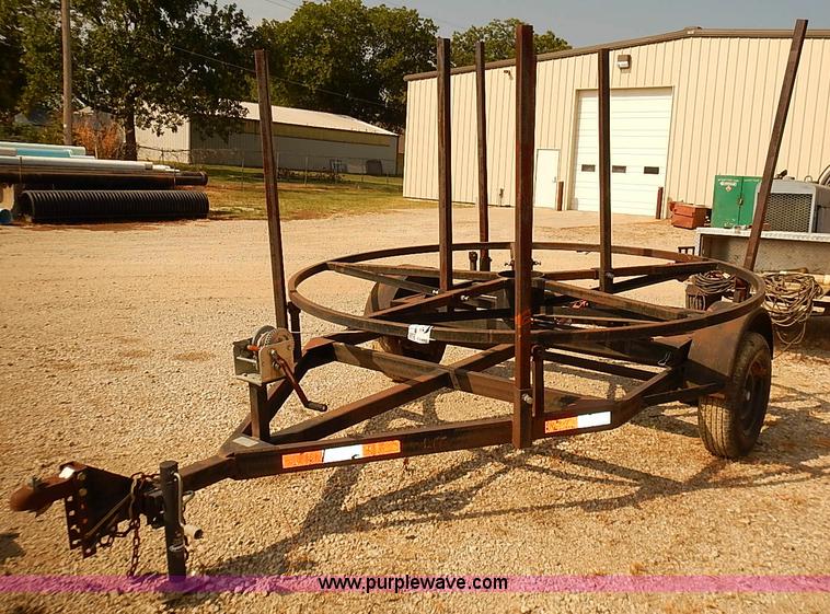 image for item I5480 2005 Miller Eze Load trailer